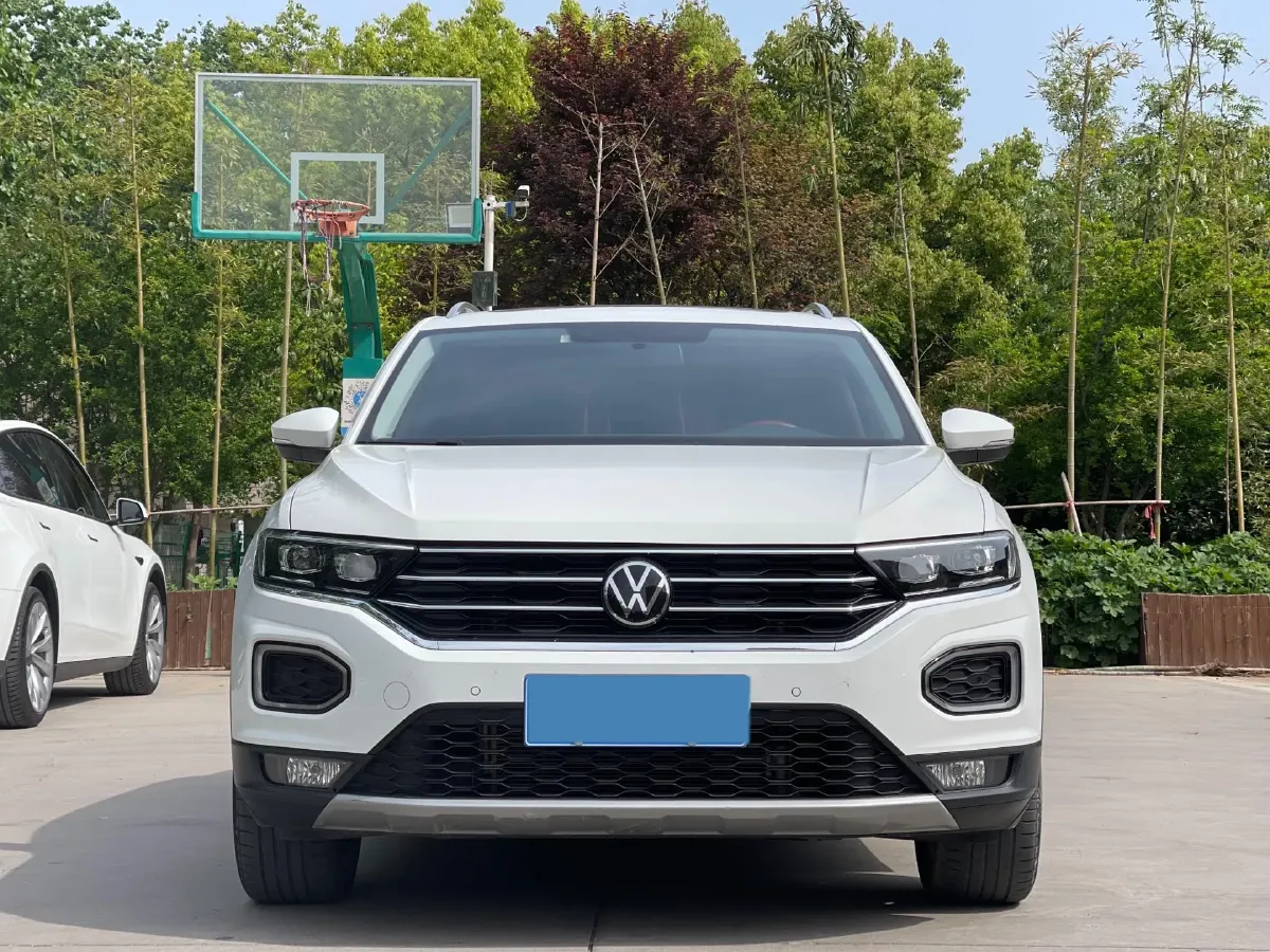 2022 Volkswagen T-Roc 1.4T 150HP L4 7DCT,autocango,china used car exporter,china ev exporter,chinese used car exporter,chinese used ev exporter