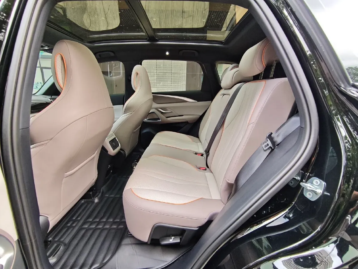 2024 BYD Song Pro 1.5L 110HP L4 E-CVT PHEV 18.3KWH,autocango,china used car exporter,china ev exporter,chinese used car exporter,chinese used ev exporter