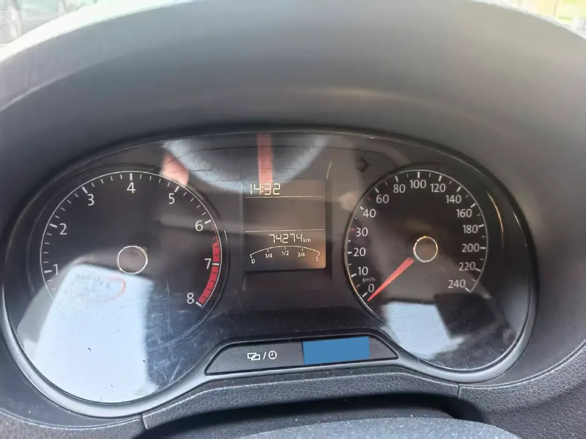 2016 Volkswagen Polo 1.4L 90HP L4 6AT,autocango,china used car exporter,china ev exporter,chinese used car exporter,chinese used ev exporter