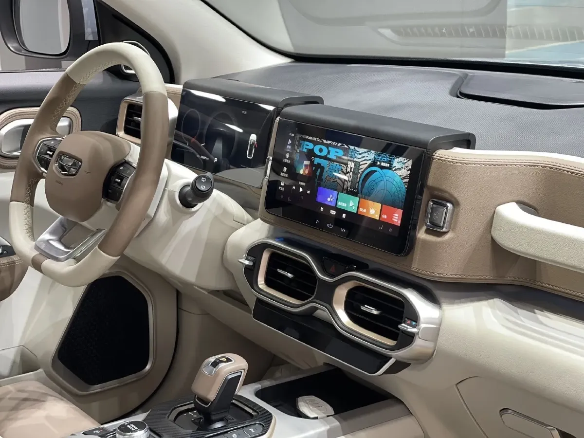 2020 Geely ICON 1.5T 177HP L3 7DCT,autocango,china used car exporter,china ev exporter,chinese used car exporter,chinese used ev exporter