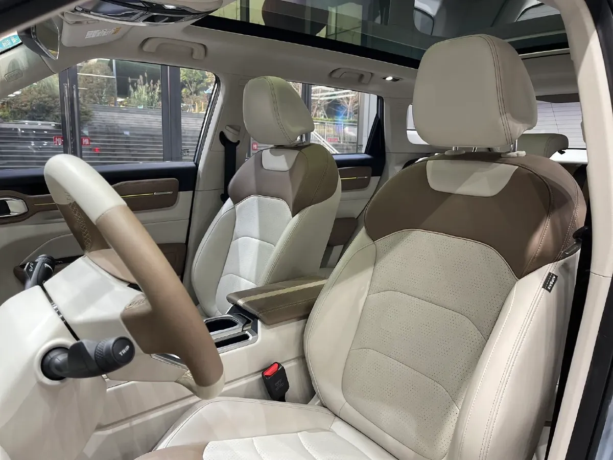 2020 Geely ICON 1.5T 177HP L3 7DCT,autocango,china used car exporter,china ev exporter,chinese used car exporter,chinese used ev exporter