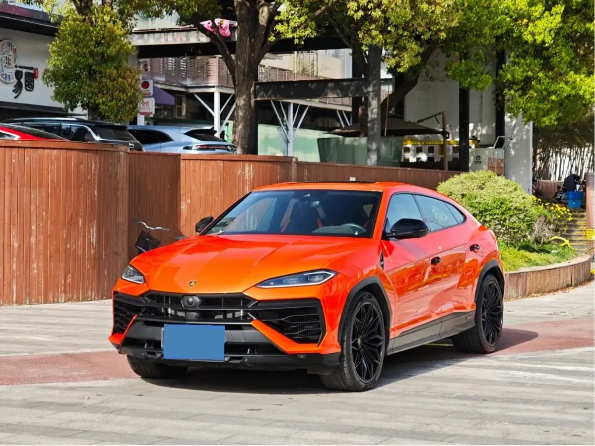 2025 Lamborghini Urus SE 4.0T 620HP V8 8AT PHEV,autocango,china used car exporter,china ev exporter,chinese used car exporter,chinese used ev exporter