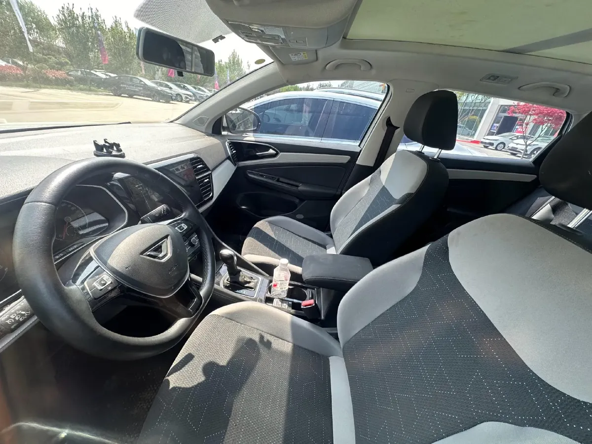 2023 Jetta VS7 1.4T 150HP L4 6AT,autocango,china used car exporter,china ev exporter,chinese used car exporter,chinese used ev exporter