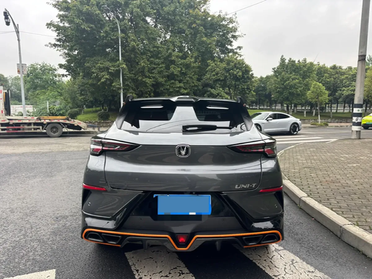 2021 ChangAn UNI-T 1.5T 180HP L4 7DCT,autocango,china used car exporter,china ev exporter,chinese used car exporter,chinese used ev exporter