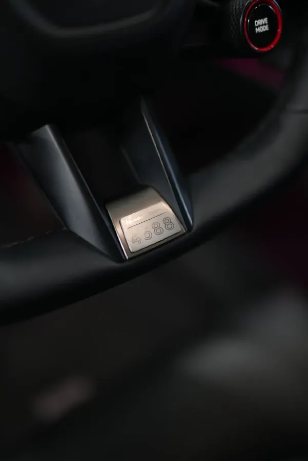 2024 MI SU7 BEV 73.6KWH,autocango,china used car exporter,china ev exporter,chinese used car exporter,chinese used ev exporter