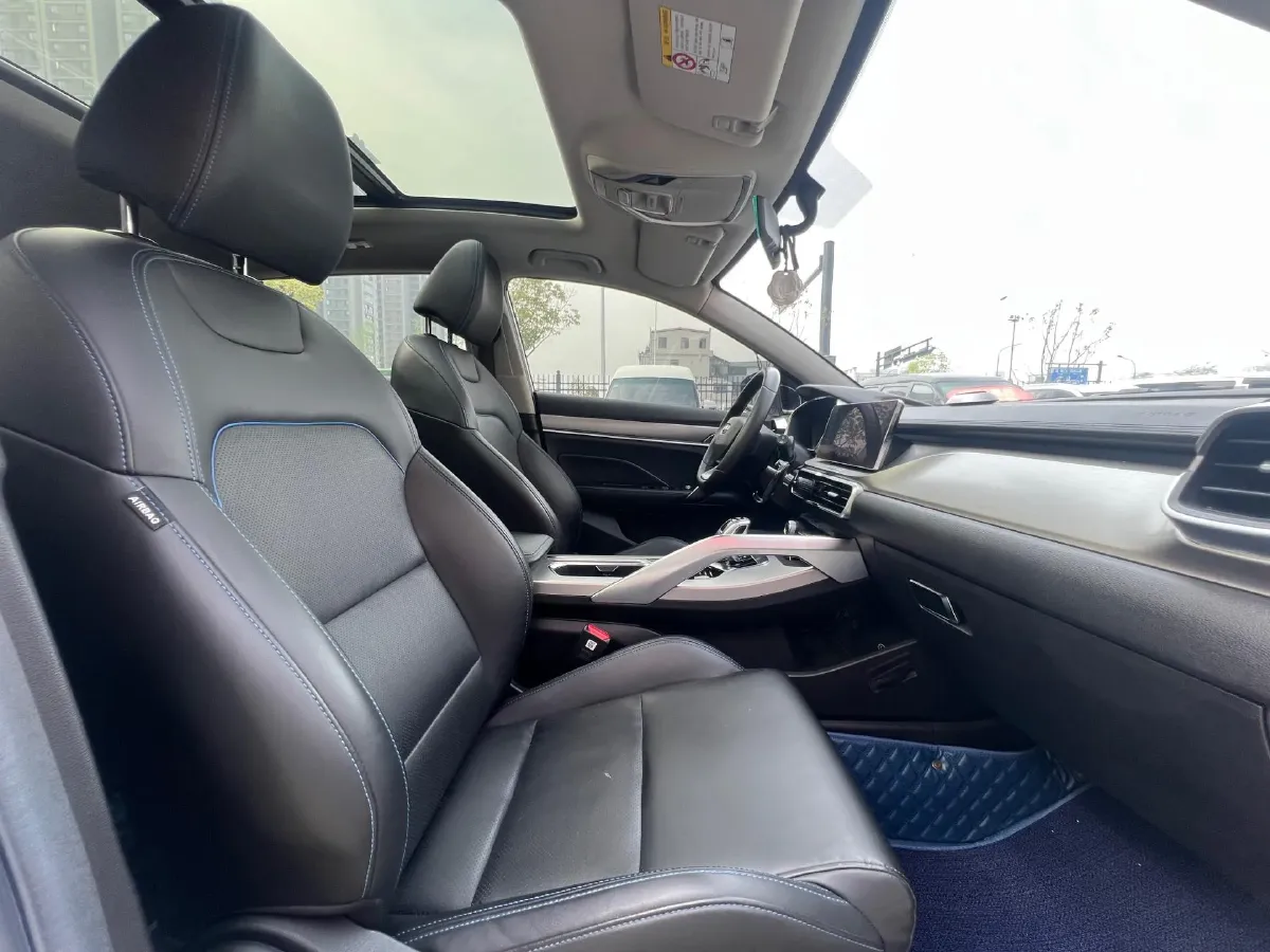 2020 Geely Emgrand GT 1.5T 180HP L3 7DCT,autocango,china used car exporter,china ev exporter,chinese used car exporter,chinese used ev exporter