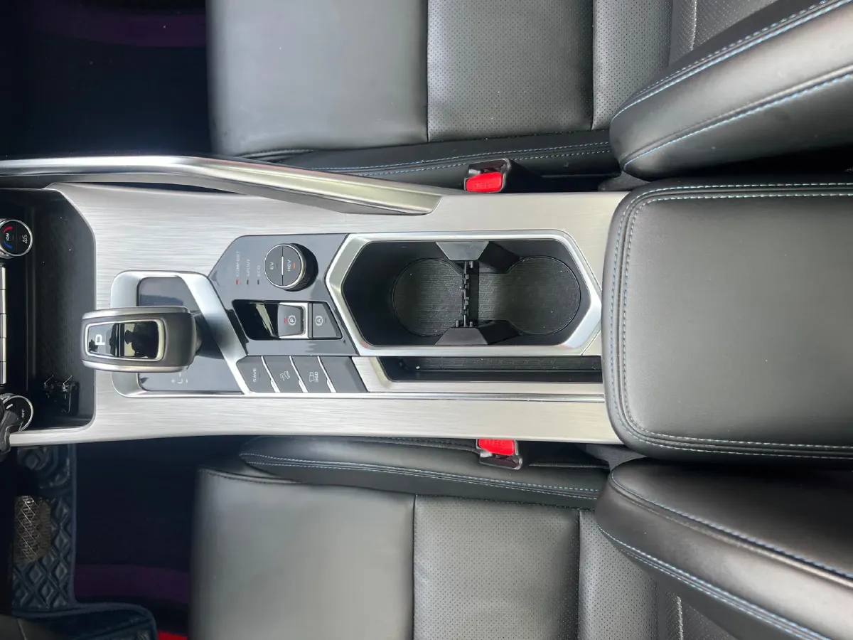 2020 Geely Emgrand GT 1.5T 180HP L3 7DCT,autocango,china used car exporter,china ev exporter,chinese used car exporter,chinese used ev exporter