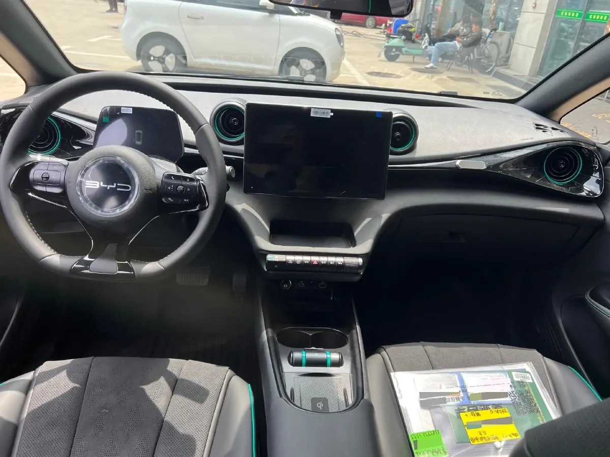 2024 BYD Dolphin BEV 44.928KWH,autocango,china used car exporter,china ev exporter,chinese used car exporter,chinese used ev exporter