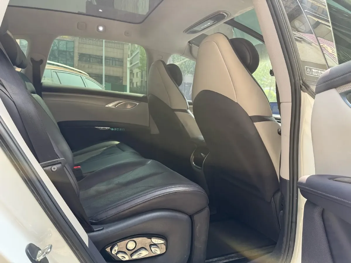 2023 IM LS7 BEV 90KWH,autocango,china used car exporter,china ev exporter,chinese used car exporter,chinese used ev exporter