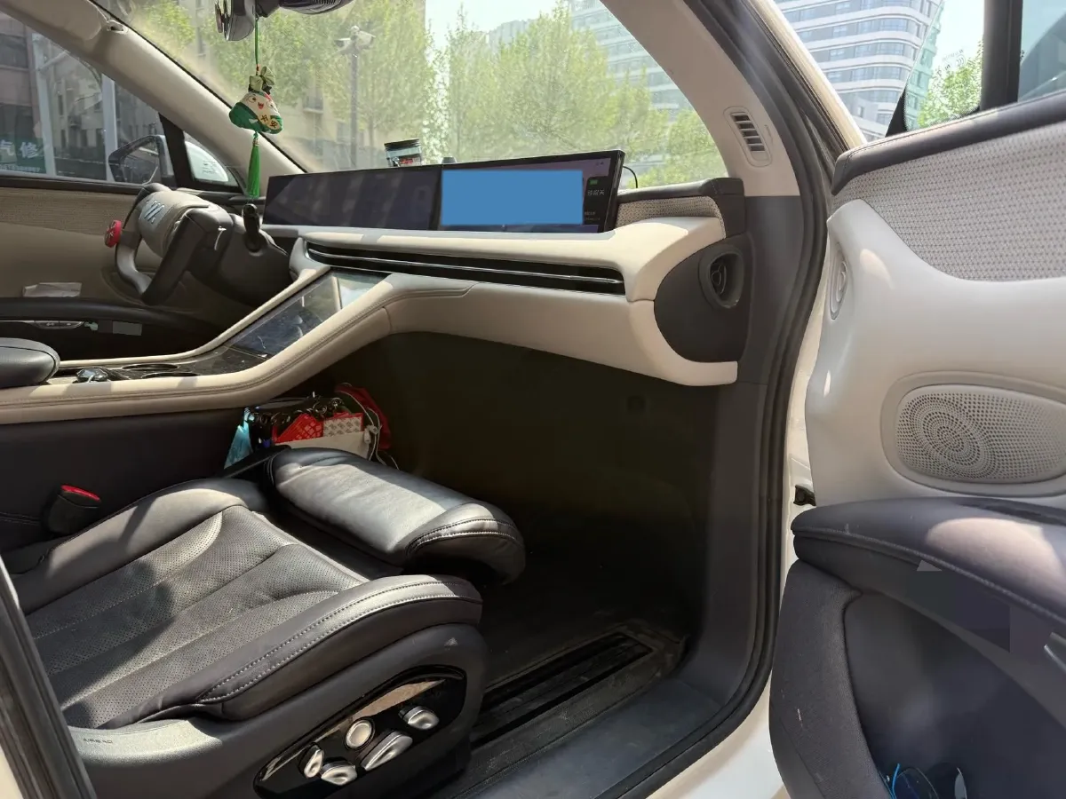 2023 IM LS7 BEV 90KWH,autocango,china used car exporter,china ev exporter,chinese used car exporter,chinese used ev exporter