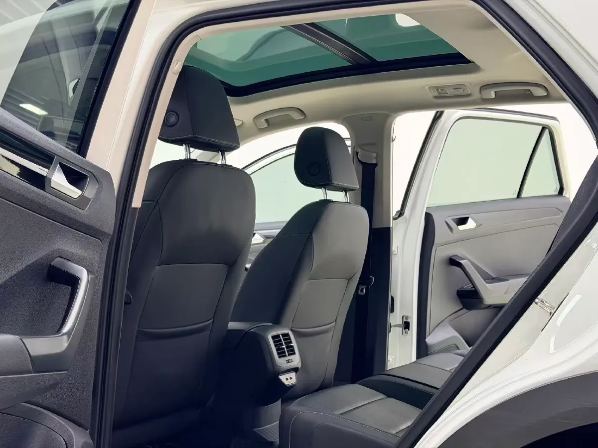 2018 Volkswagen Touran 1.4T 150HP L4 7DCT,autocango,china used car exporter,china ev exporter,chinese used car exporter,chinese used ev exporter