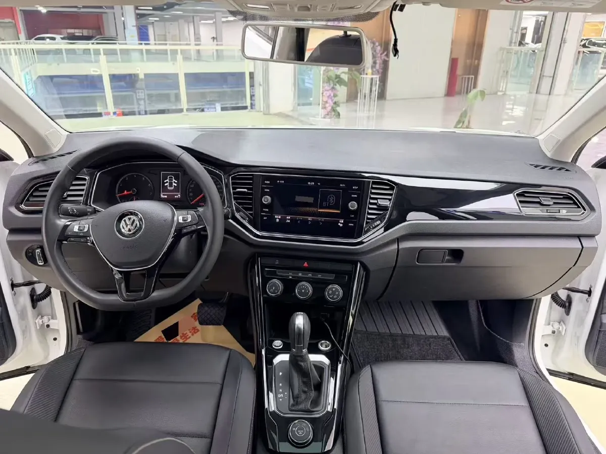 2018 Volkswagen Touran 1.4T 150HP L4 7DCT,autocango,china used car exporter,china ev exporter,chinese used car exporter,chinese used ev exporter