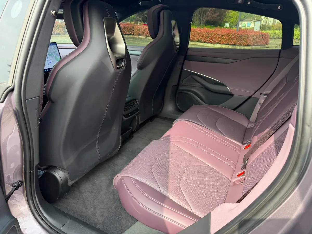 2024 MI SU7 BEV 101KWH,autocango,china used car exporter,china ev exporter,chinese used car exporter,chinese used ev exporter