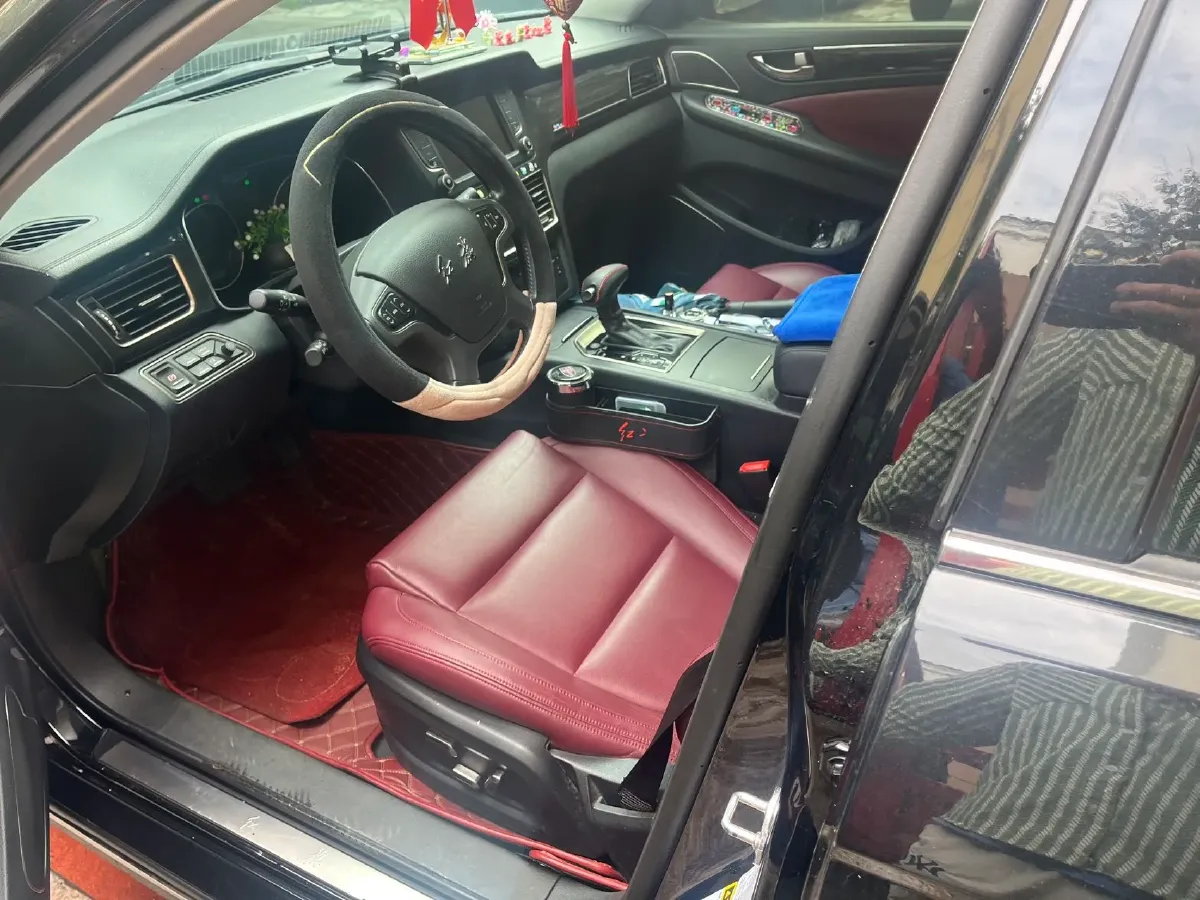 2017 HongQi H7 1.8T 188HP L4 6AT,autocango,china used car exporter,china ev exporter,chinese used car exporter,chinese used ev exporter