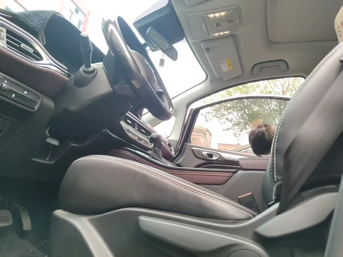 2021 GAC Trumpchi M6 1.5T 169HP L4 7DCT,autocango,china used car exporter,china ev exporter,chinese used car exporter,chinese used ev exporter