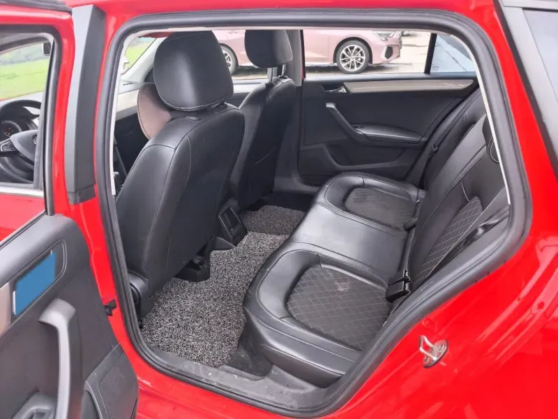2019 Skoda Rapid Spaceback 1.5L 110HP L4 6AT,autocango,china used car exporter,china ev exporter,chinese used car exporter,chinese used ev exporter