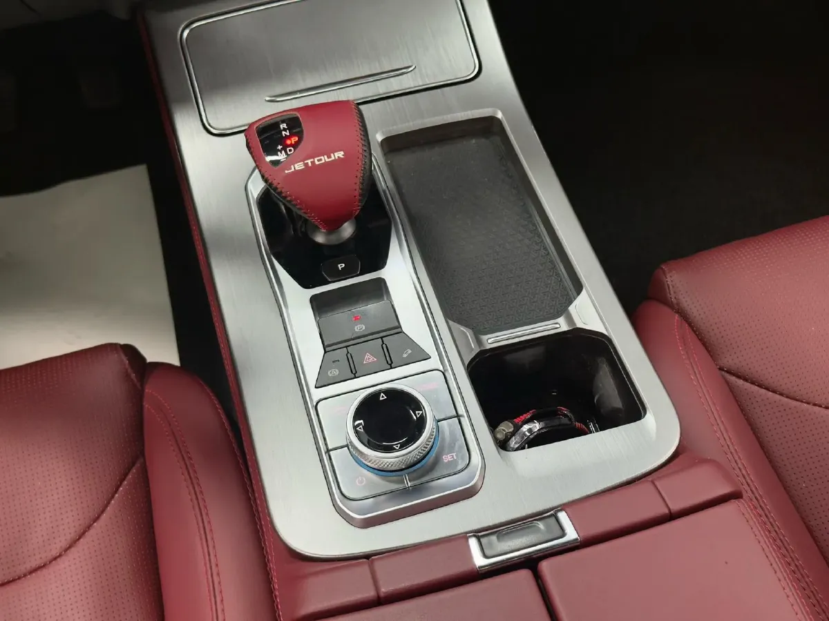 2023 Jetour X70 Plus 1.5T 156HP L4 6DCT,autocango,china used car exporter,china ev exporter,chinese used car exporter,chinese used ev exporter