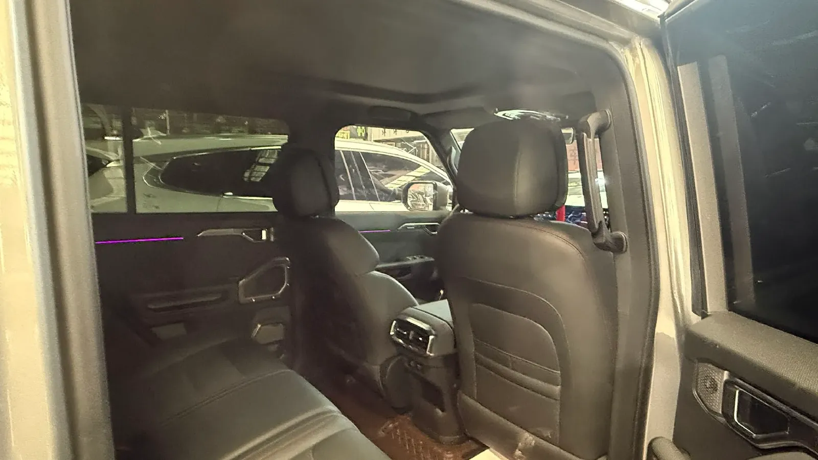 2023 Jetour Traveller 2.0T 254HP L4 8AT,autocango,china used car exporter,china ev exporter,chinese used car exporter,chinese used ev exporter