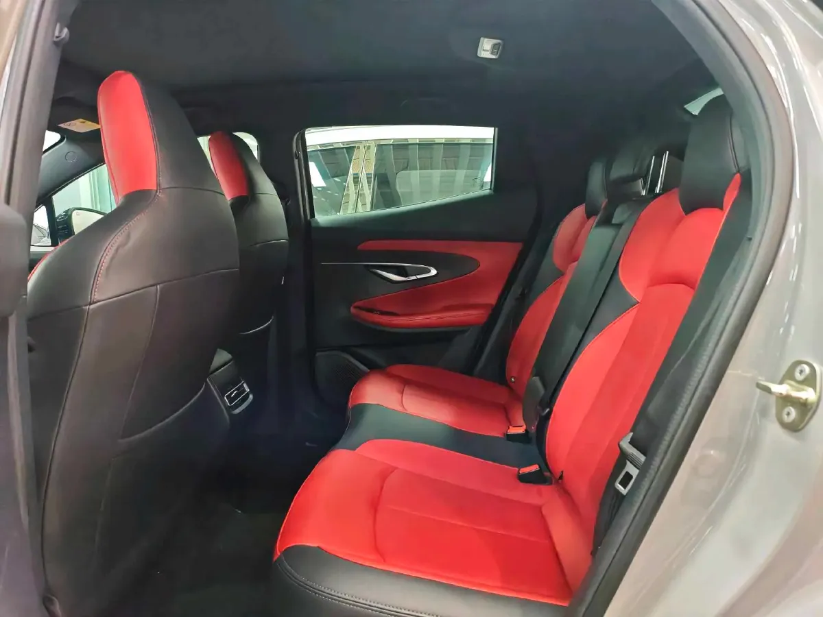 2020 ChangAn UNI-T 1.5T 180HP L4 7DCT,autocango,china used car exporter,china ev exporter,chinese used car exporter,chinese used ev exporter