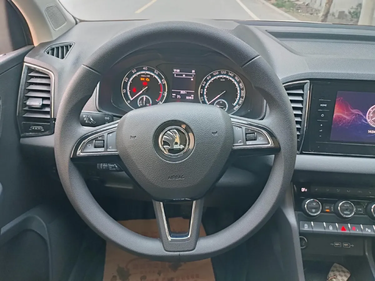 2019 Skoda Octavia 1.4T 150HP L4 7DCT,autocango,china used car exporter,china ev exporter,chinese used car exporter,chinese used ev exporter