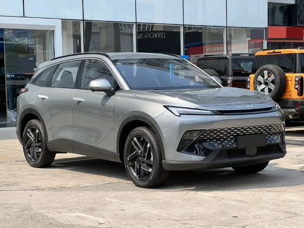 2023 BeiJing Auto Rubik 1.5T 188HP L4 7DCT,autocango,china used car exporter,china ev exporter,chinese used car exporter,chinese used ev exporter