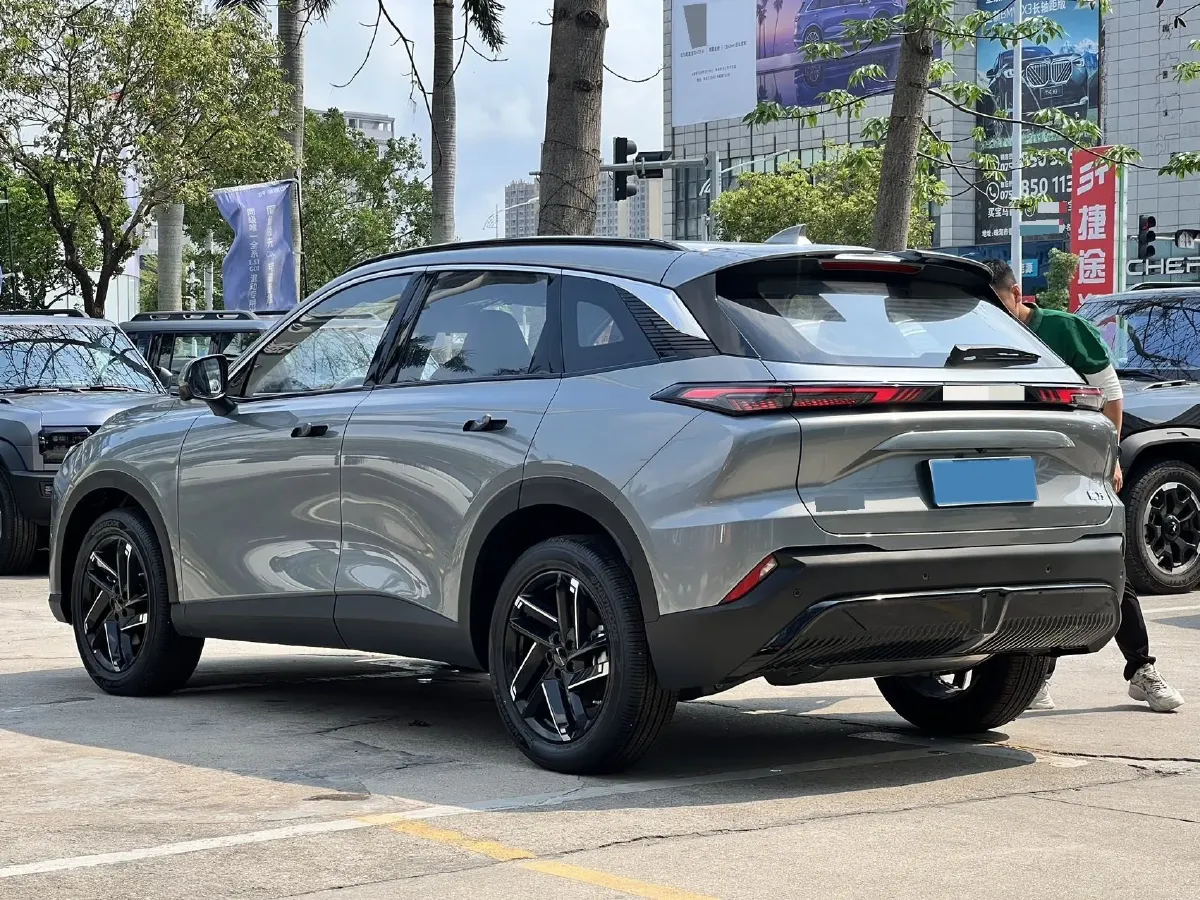 2023 BeiJing Auto Rubik 1.5T 188HP L4 7DCT,autocango,china used car exporter,china ev exporter,chinese used car exporter,chinese used ev exporter