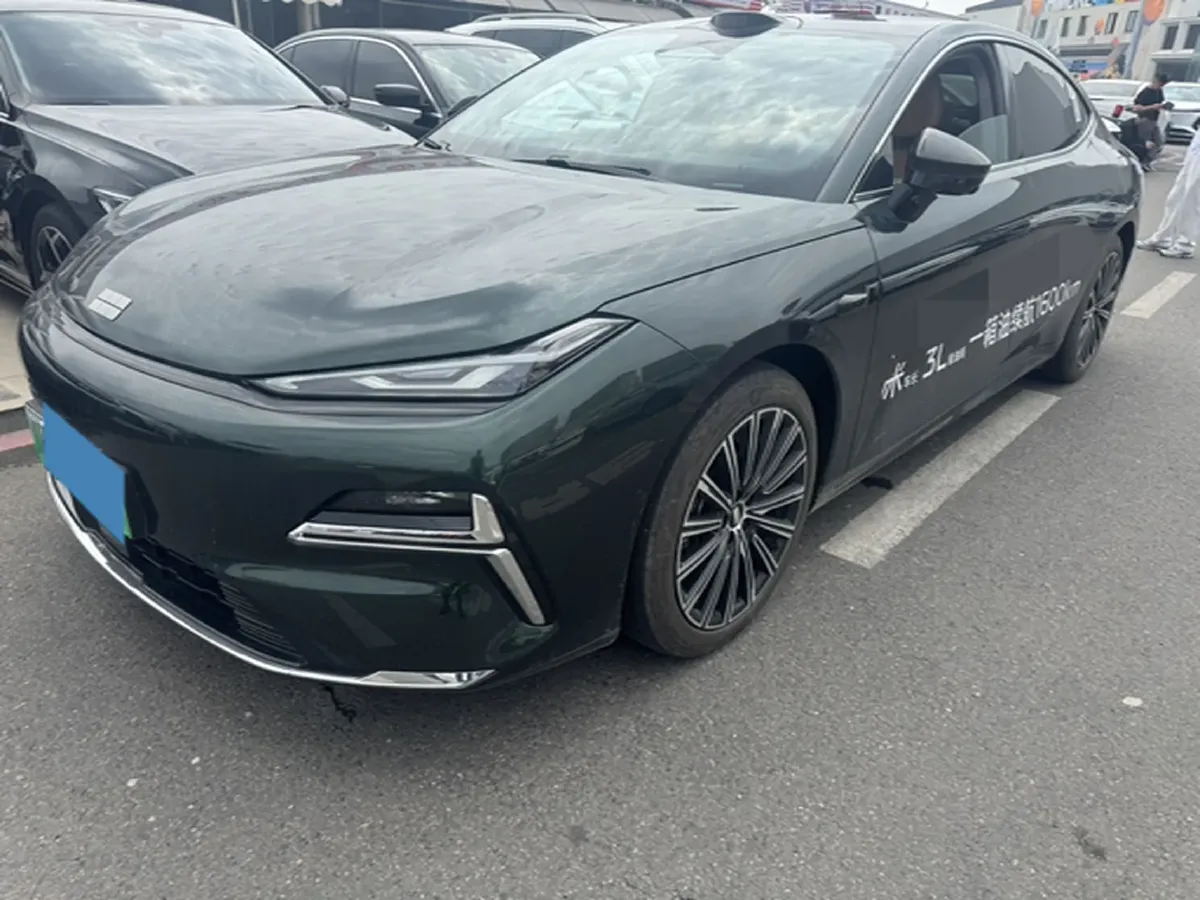 2025 Geely Galaxy Starshine 8 1.5T 163HP L4 3DHT PHEV 27.69KWH,autocango,china used car exporter,china ev exporter,chinese used car exporter,chinese used ev exporter