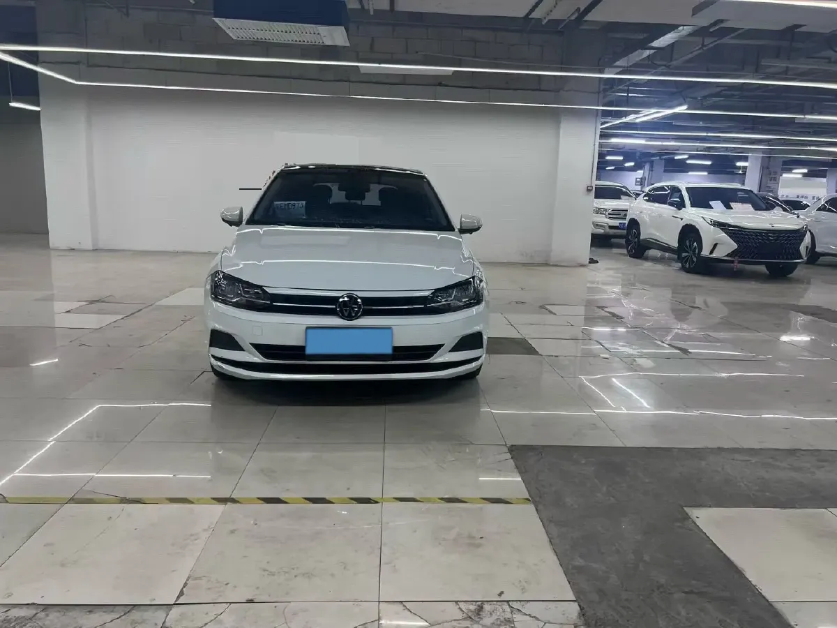 2023 Volkswagen Polo 1.5L 113HP L4 6AT,autocango,china used car exporter,china ev exporter,chinese used car exporter,chinese used ev exporter