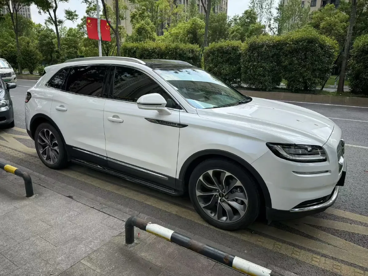 2021 Lincoln Nautilus 2.0T 245HP L4 8AT,autocango,china used car exporter,china ev exporter,chinese used car exporter,chinese used ev exporter