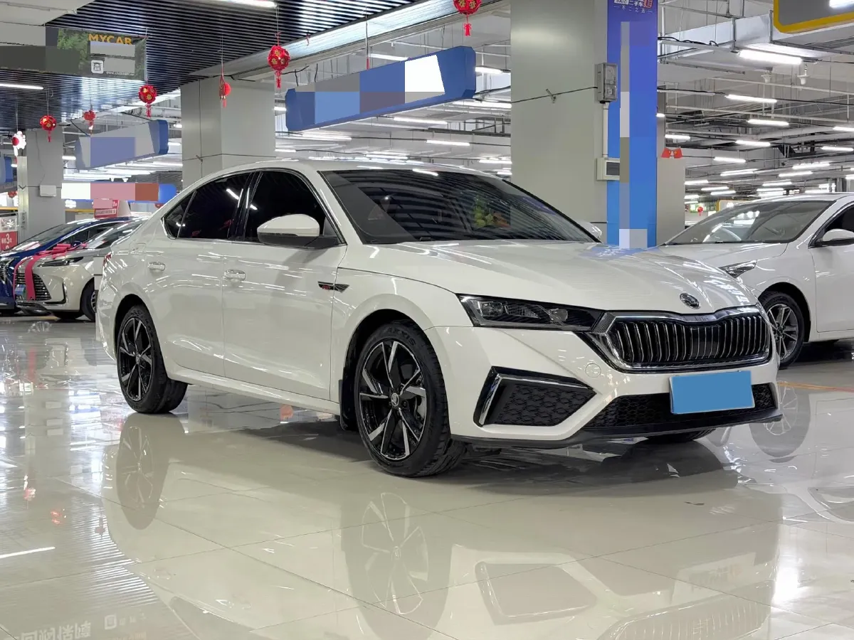 2022 Skoda Octavia 1.4T 150HP L4 7DCT,autocango,china used car exporter,china ev exporter,chinese used car exporter,chinese used ev exporter