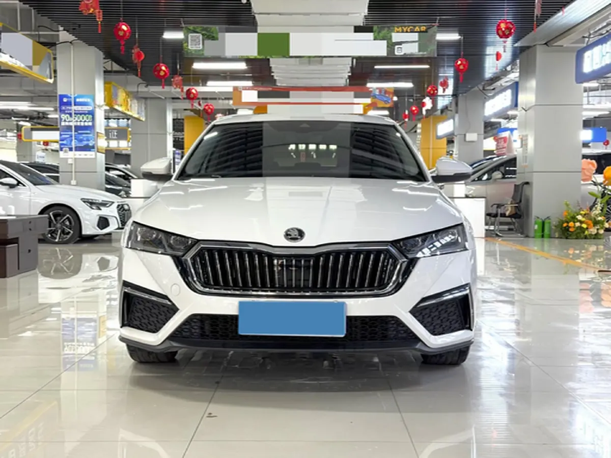 2022 Skoda Octavia 1.4T 150HP L4 7DCT,autocango,china used car exporter,china ev exporter,chinese used car exporter,chinese used ev exporter