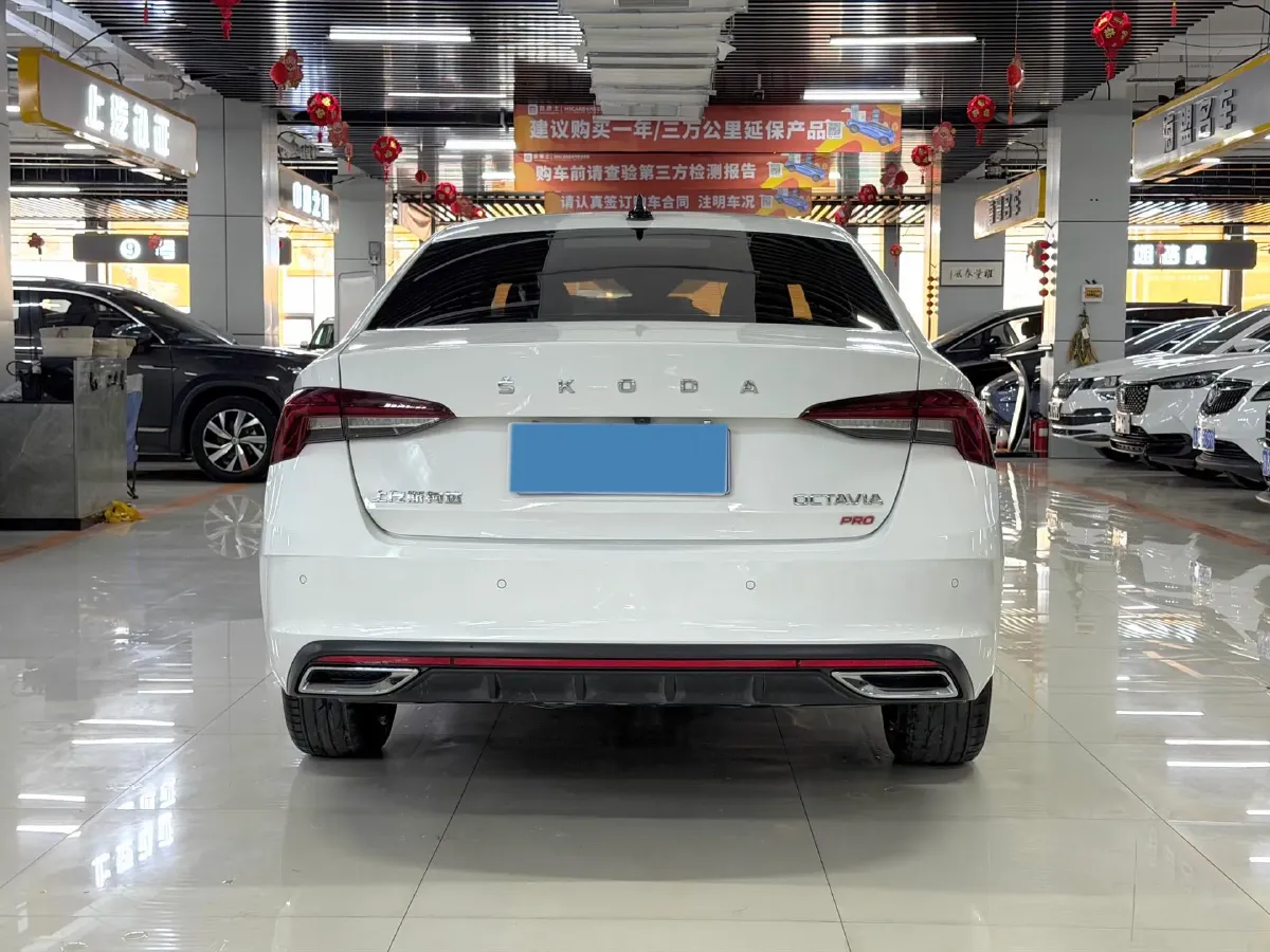 2022 Skoda Octavia 1.4T 150HP L4 7DCT,autocango,china used car exporter,china ev exporter,chinese used car exporter,chinese used ev exporter