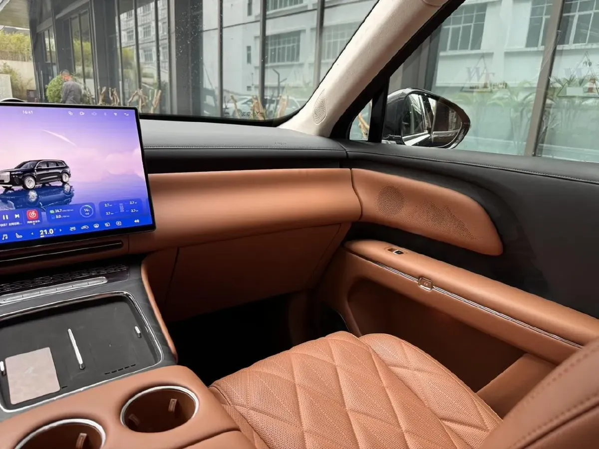 2026 Voyah 9L 1.5T 150HP L4 PHEV,autocango,china used car exporter,china ev exporter,chinese used car exporter,chinese used ev exporter