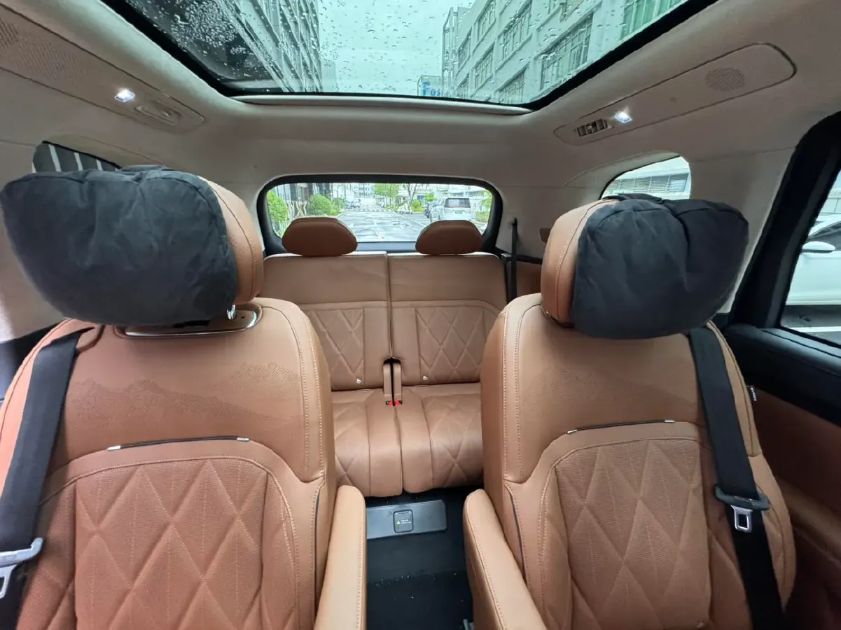 2026 Voyah 9L 1.5T 150HP L4 PHEV,autocango,china used car exporter,china ev exporter,chinese used car exporter,chinese used ev exporter