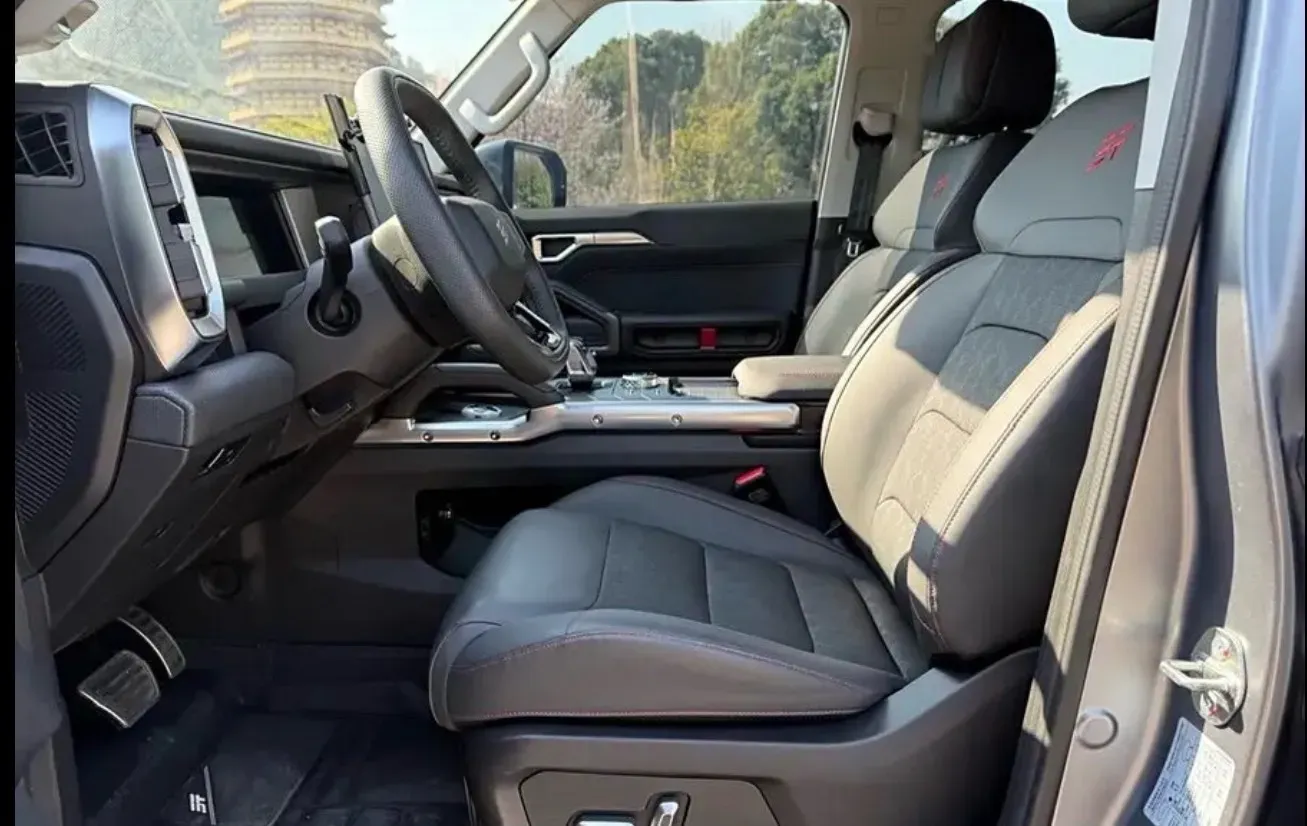 2024 Jetour ShanHai TravellerC-DM 1.5T 156HP L4 3DHT PHEV 26.7KWH,autocango,china used car exporter,china ev exporter,chinese used car exporter,chinese used ev exporter