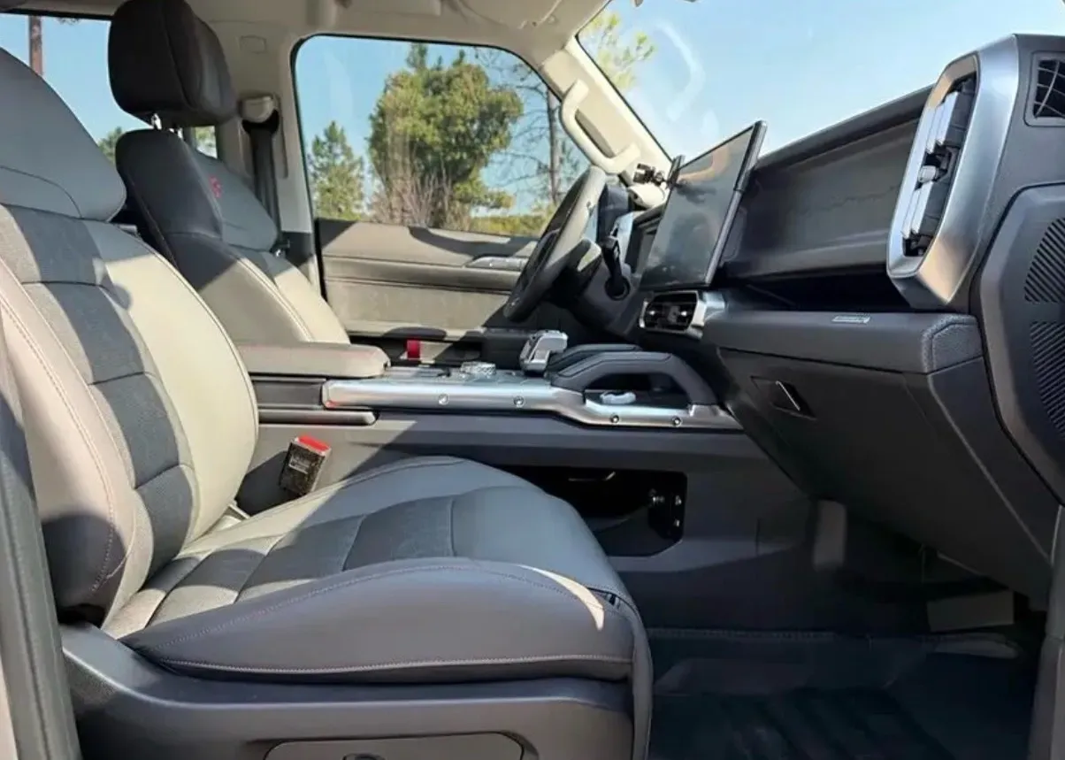 2024 Jetour ShanHai TravellerC-DM 1.5T 156HP L4 3DHT PHEV 26.7KWH,autocango,china used car exporter,china ev exporter,chinese used car exporter,chinese used ev exporter