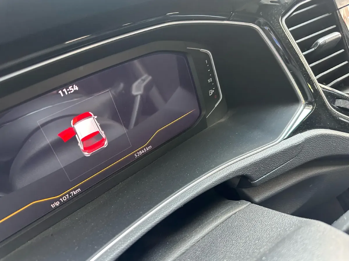 2020 Volkswagen T-Roc 1.4T 150HP L4 7DCT,autocango,china used car exporter,china ev exporter,chinese used car exporter,chinese used ev exporter