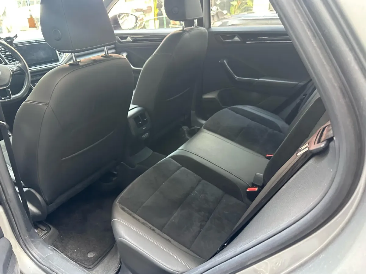 2020 Volkswagen T-Roc 1.4T 150HP L4 7DCT,autocango,china used car exporter,china ev exporter,chinese used car exporter,chinese used ev exporter