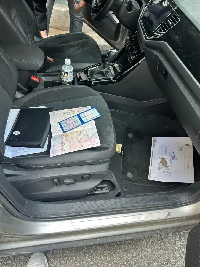 2020 Volkswagen T-Roc 1.4T 150HP L4 7DCT,autocango,china used car exporter,china ev exporter,chinese used car exporter,chinese used ev exporter