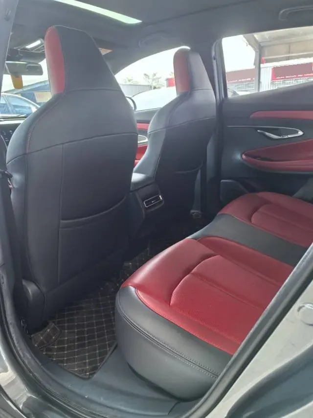 2020 ChangAn UNI-T 1.5T 180HP L4 7DCT,autocango,china used car exporter,china ev exporter,chinese used car exporter,chinese used ev exporter