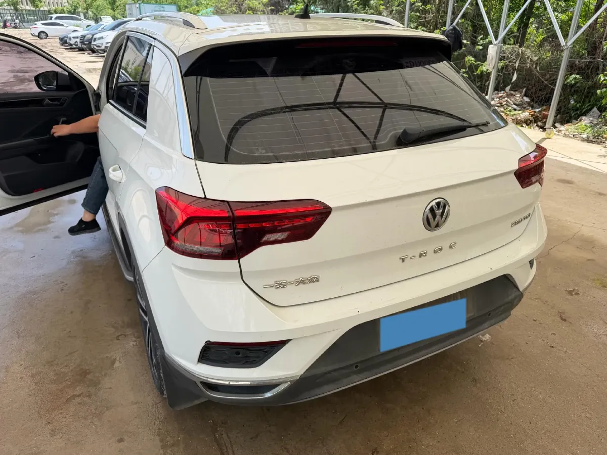 2019 Volkswagen T-Roc 1.4T 150HP L4 7DCT,autocango,china used car exporter,china ev exporter,chinese used car exporter,chinese used ev exporter