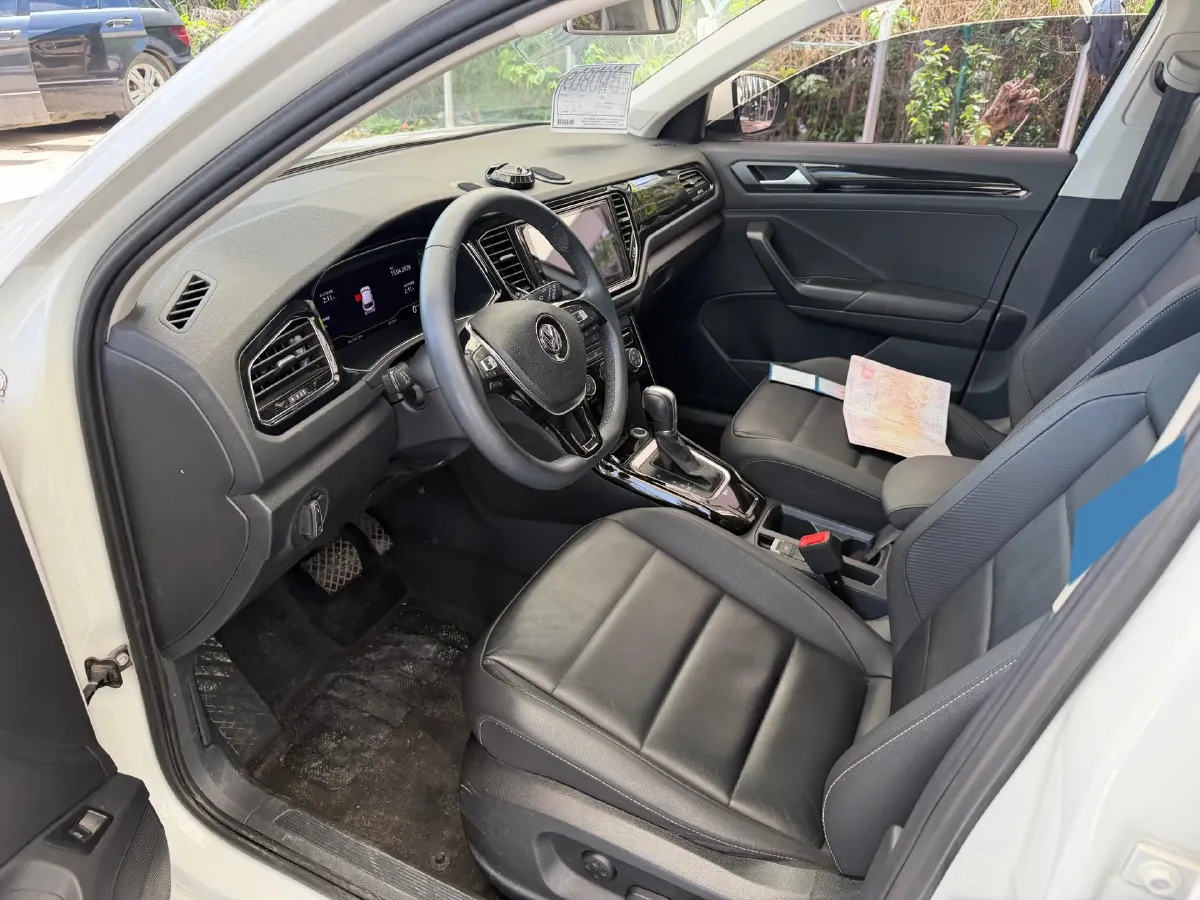 2019 Volkswagen T-Roc 1.4T 150HP L4 7DCT,autocango,china used car exporter,china ev exporter,chinese used car exporter,chinese used ev exporter