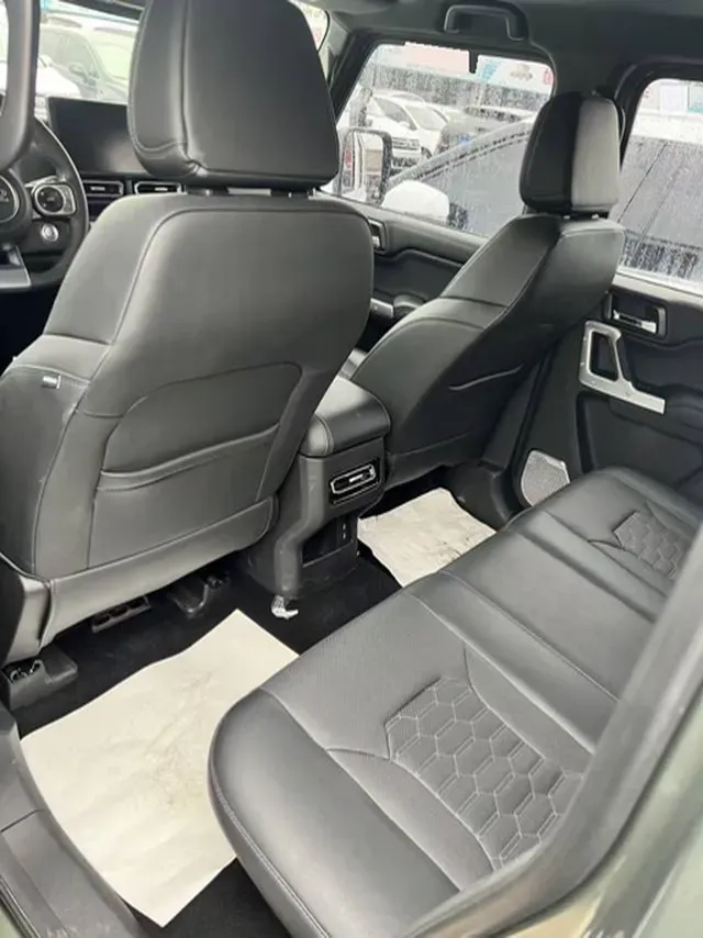 2024 212 212 T01 2.0T 252HP L4 8AT,autocango,china used car exporter,china ev exporter,chinese used car exporter,chinese used ev exporter