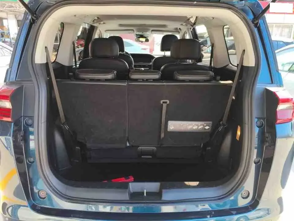 2021 GAC Trumpchi M6 1.5T 169HP L4 7DCT,autocango,china used car exporter,china ev exporter,chinese used car exporter,chinese used ev exporter