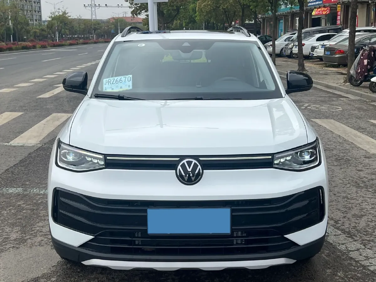 2025 Volkswagen Tharu 1.5T 160HP L4 7DCT,autocango,china used car exporter,china ev exporter,chinese used car exporter,chinese used ev exporter