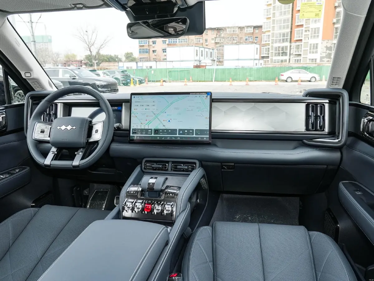 2025 FangChengBao Bao 5 1.5T 194HP L4 E-CVT PHEV 31.8KWH,autocango,china used car exporter,china ev exporter,chinese used car exporter,chinese used ev exporter