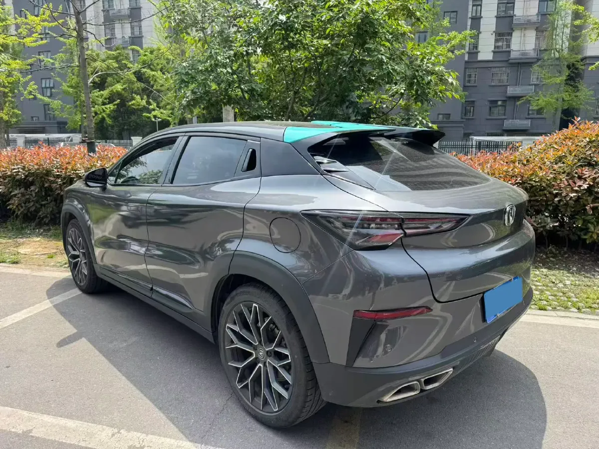 2022 ChangAn UNI-T 1.5T 188HP L4 7DCT,autocango,china used car exporter,china ev exporter,chinese used car exporter,chinese used ev exporter
