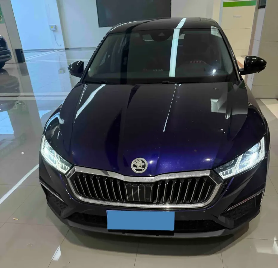 2021 Skoda Octavia 1.4T 150HP L4 7DCT,autocango,china used car exporter,china ev exporter,chinese used car exporter,chinese used ev exporter