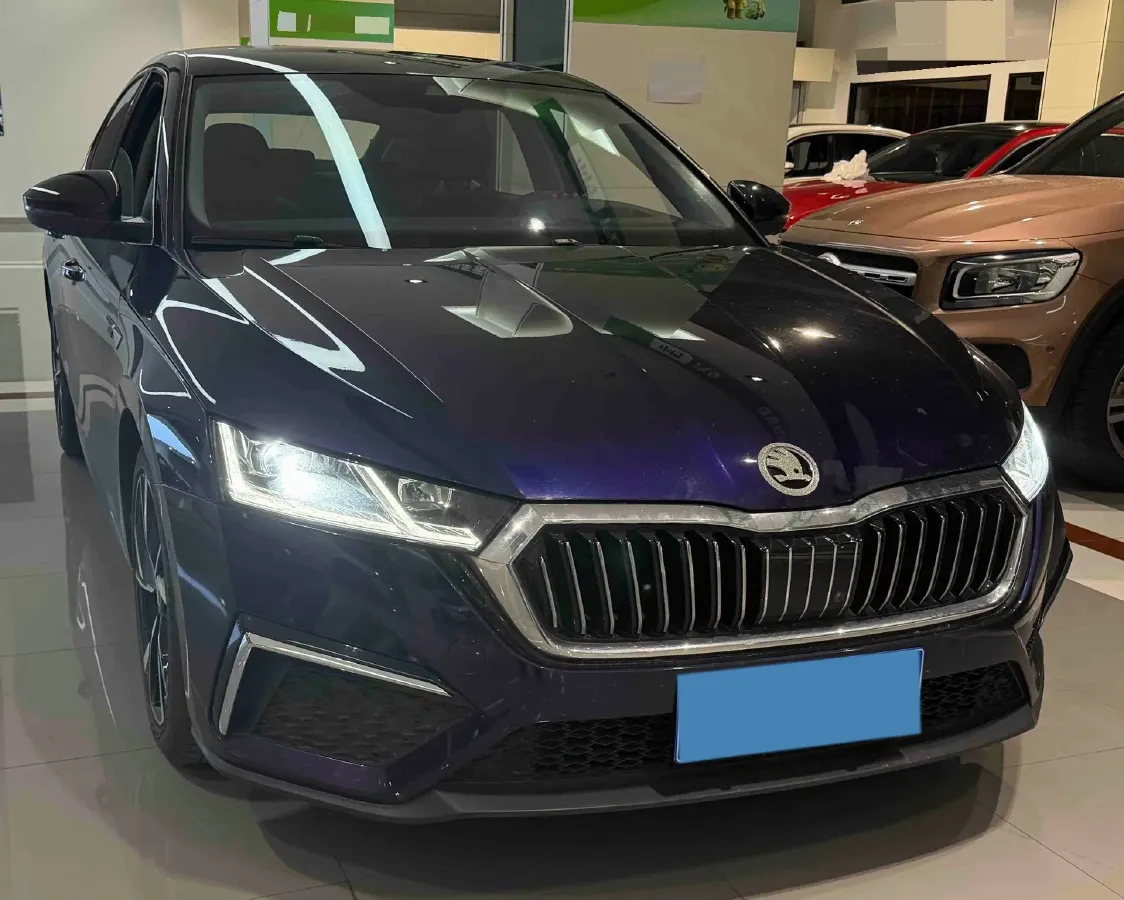 2021 Skoda Octavia 1.4T 150HP L4 7DCT,autocango,china used car exporter,china ev exporter,chinese used car exporter,chinese used ev exporter