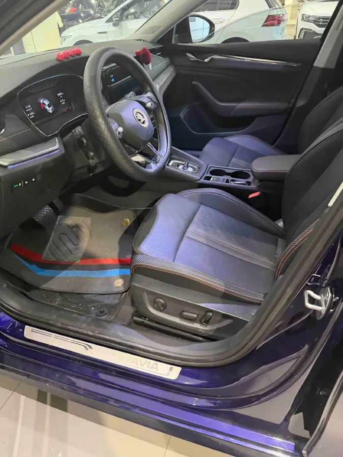 2021 Skoda Octavia 1.4T 150HP L4 7DCT,autocango,china used car exporter,china ev exporter,chinese used car exporter,chinese used ev exporter